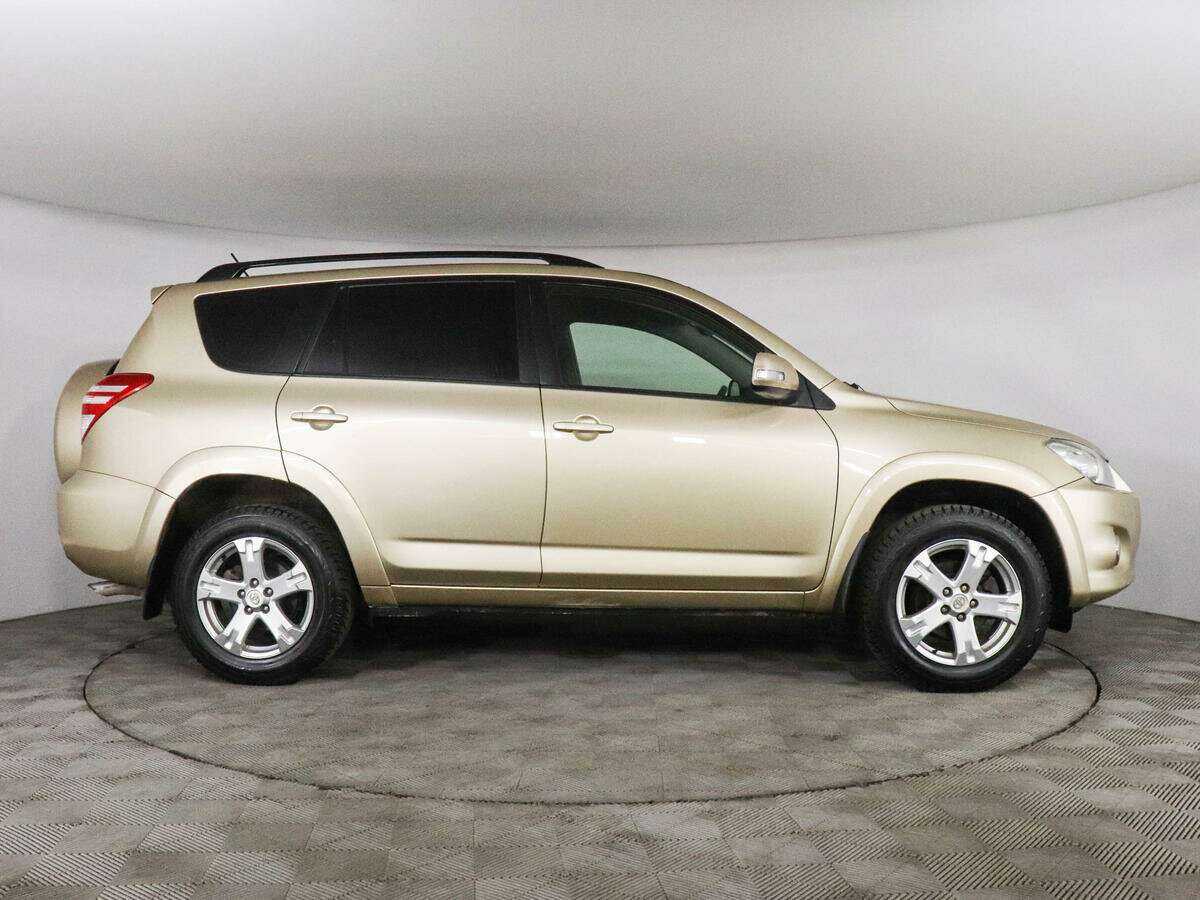 Toyota RAV4 с пробегом — 2011 год. Фото: #3