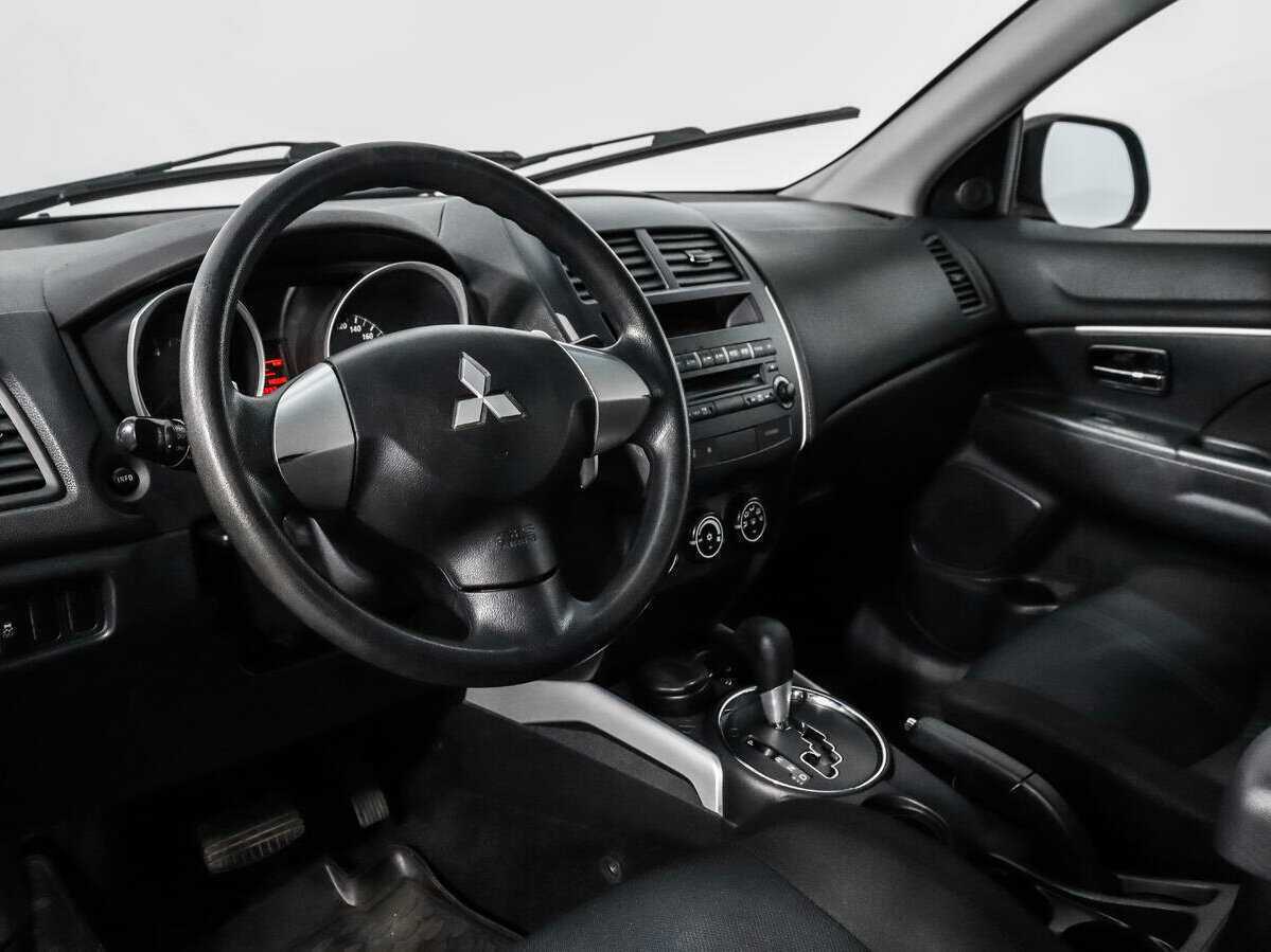 Mitsubishi ASX с пробегом — 2011 год. Фото: #8