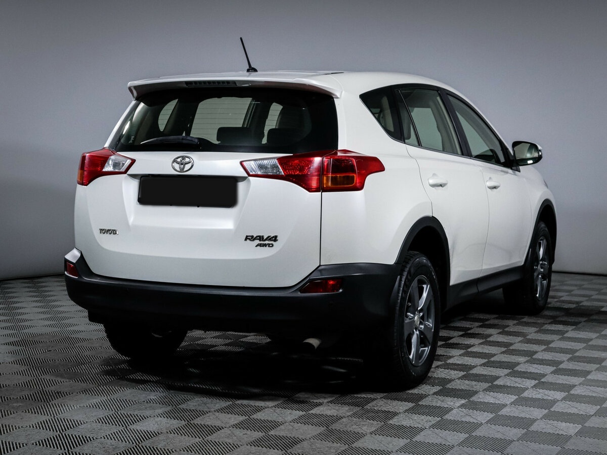 Toyota RAV4 с пробегом — 2013 год. Фото: #4