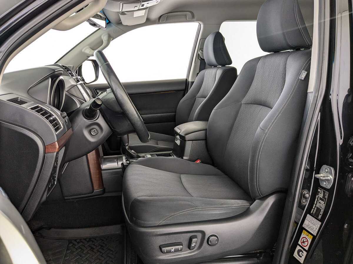 Toyota Land Cruiser Prado с пробегом — 2016 год. Фото: #15