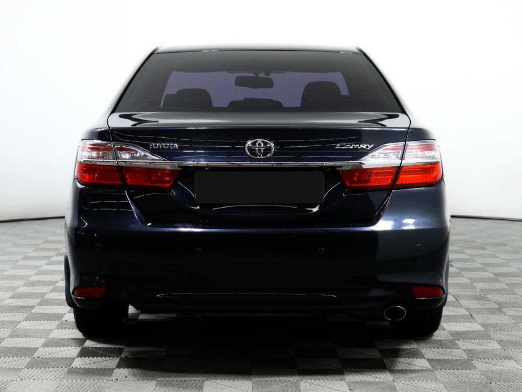 Toyota Camry с пробегом — 2015 год. Фото: #5