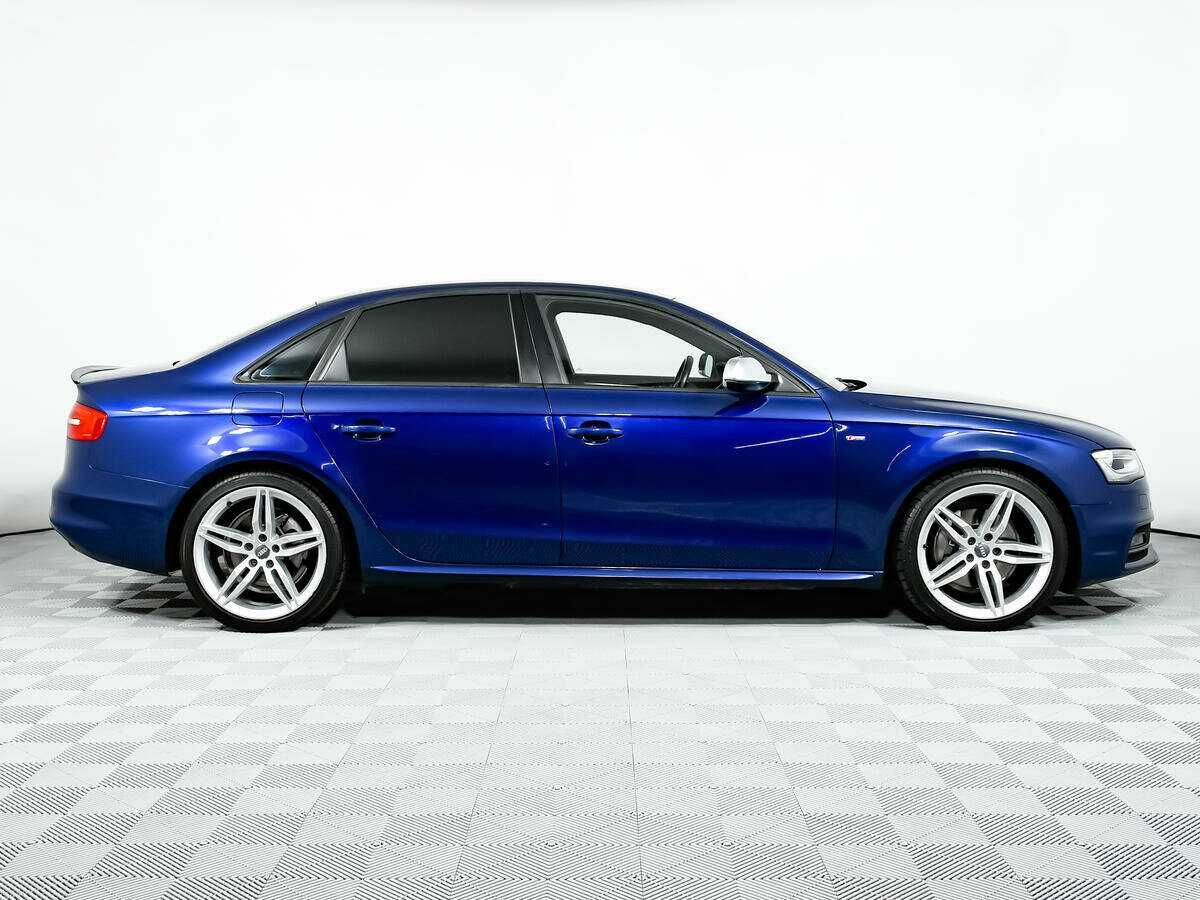 Audi A4 с пробегом — 2014 год. Фото: #3