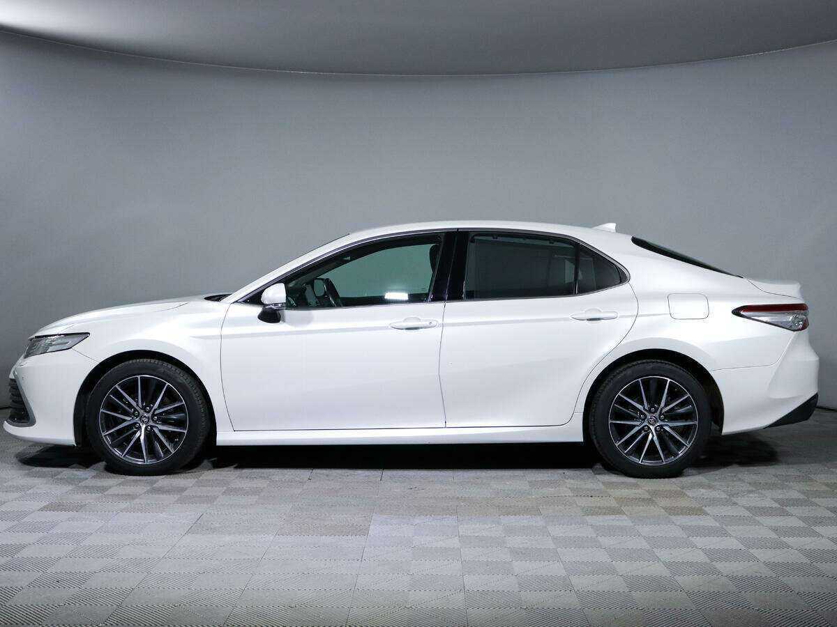 Toyota Camry с пробегом — 2021 год. Фото: #6