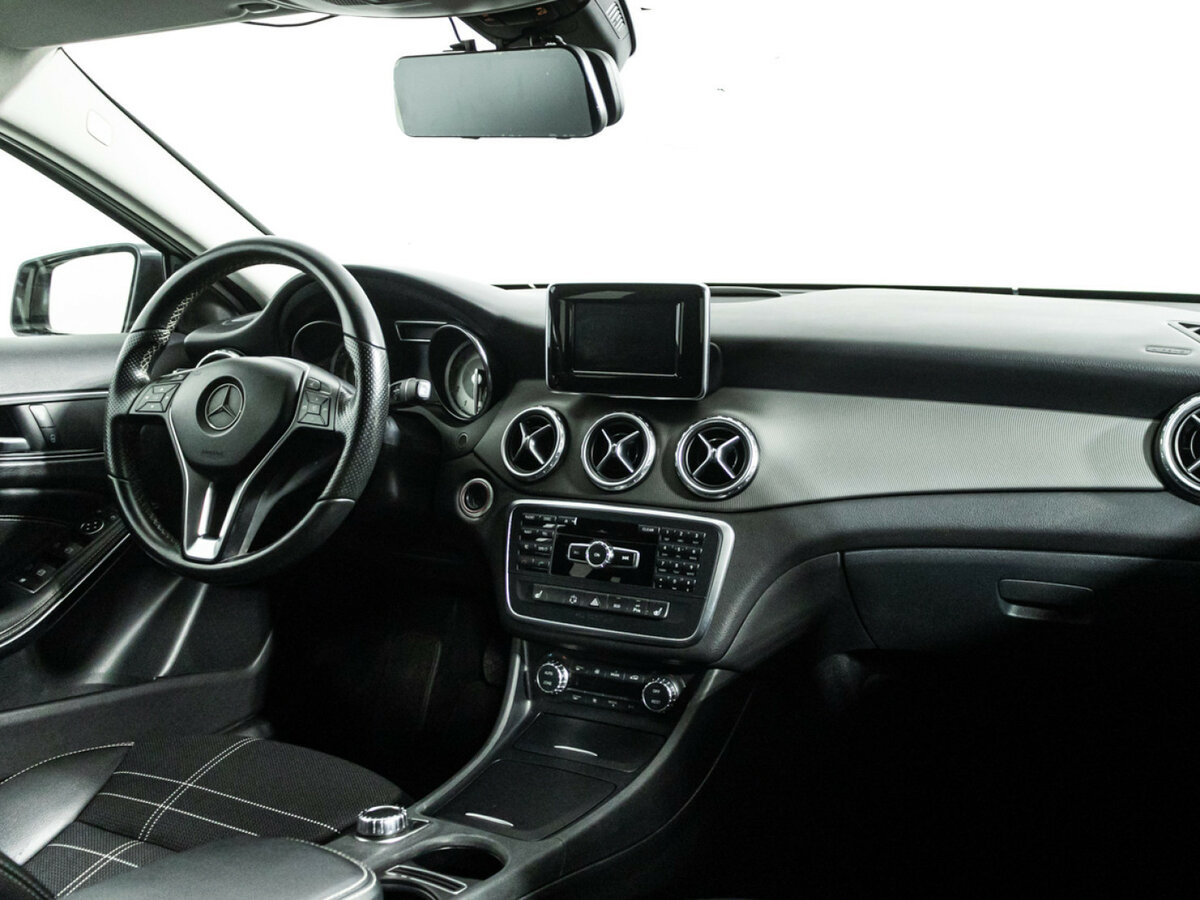 Mercedes-Benz GLA с пробегом — 2014 год. Фото: #8
