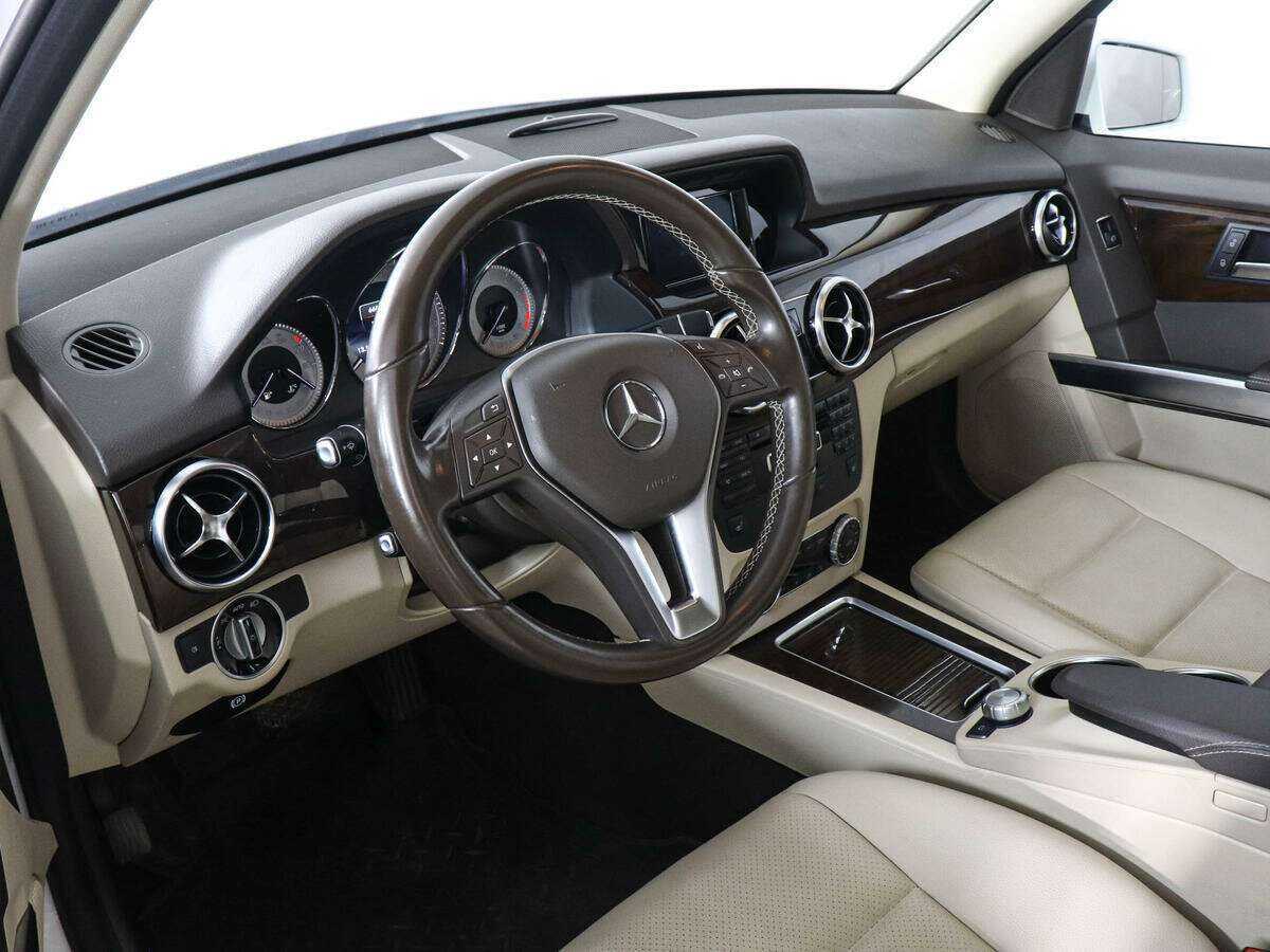 Mercedes-Benz GLK-Класс с пробегом — 2014 год. Фото: #8