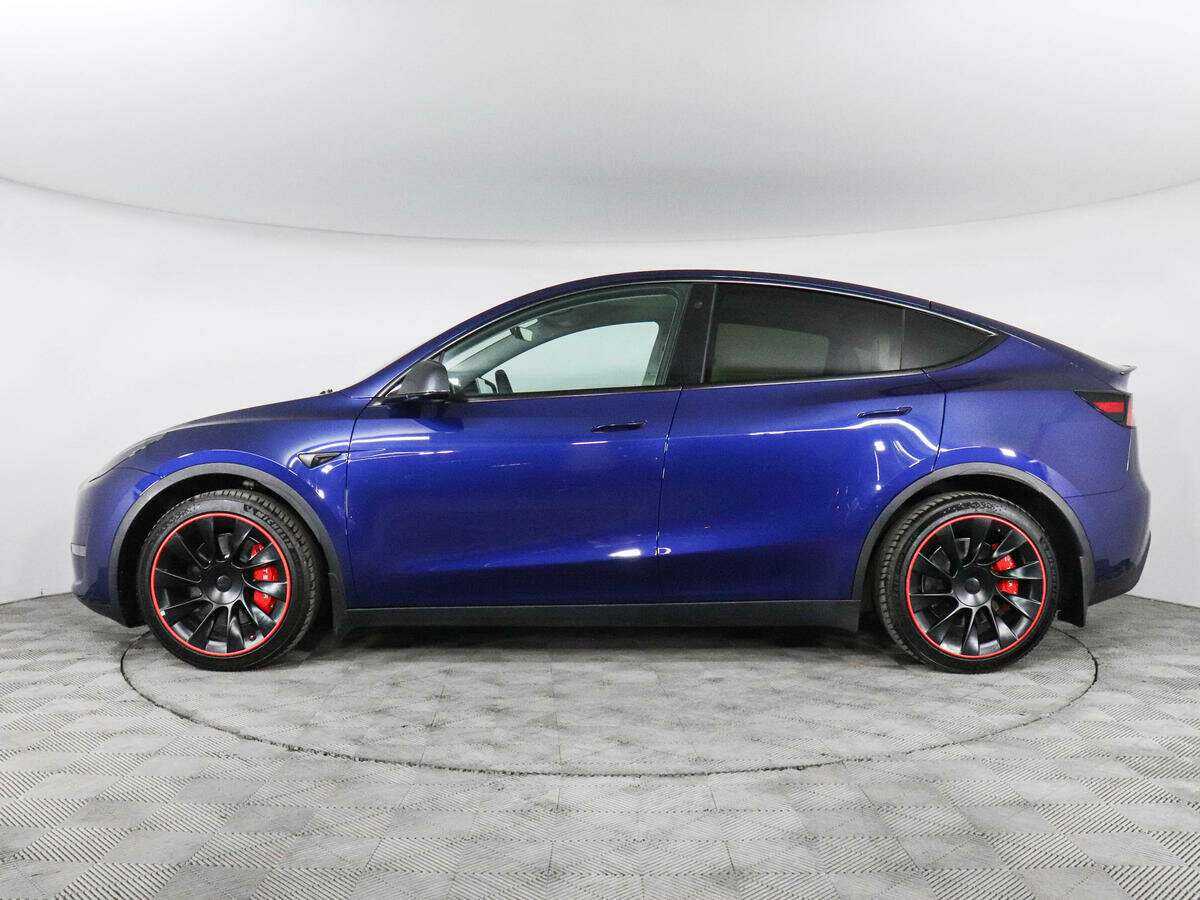 Tesla Model Y с пробегом — 2023 год. Фото: #7
