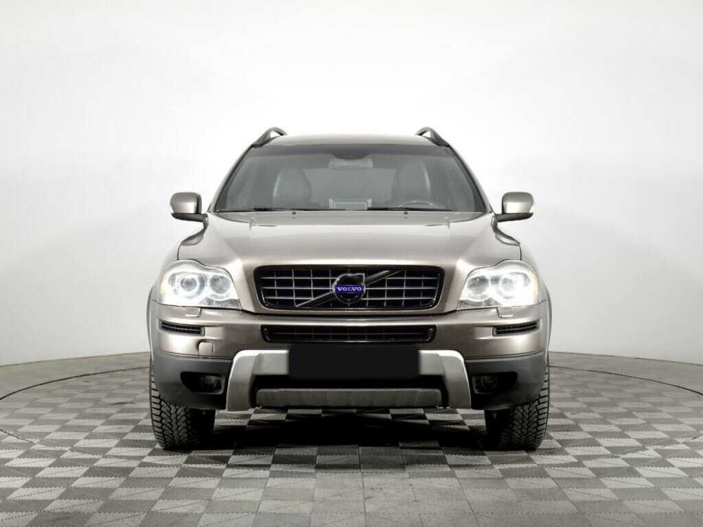 Volvo XC90 с пробегом — 2010 год. Фото: #1