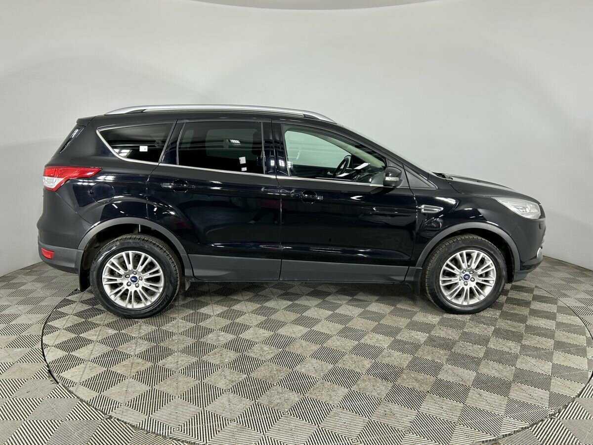 Ford Kuga с пробегом — 2015 год. Фото: #3