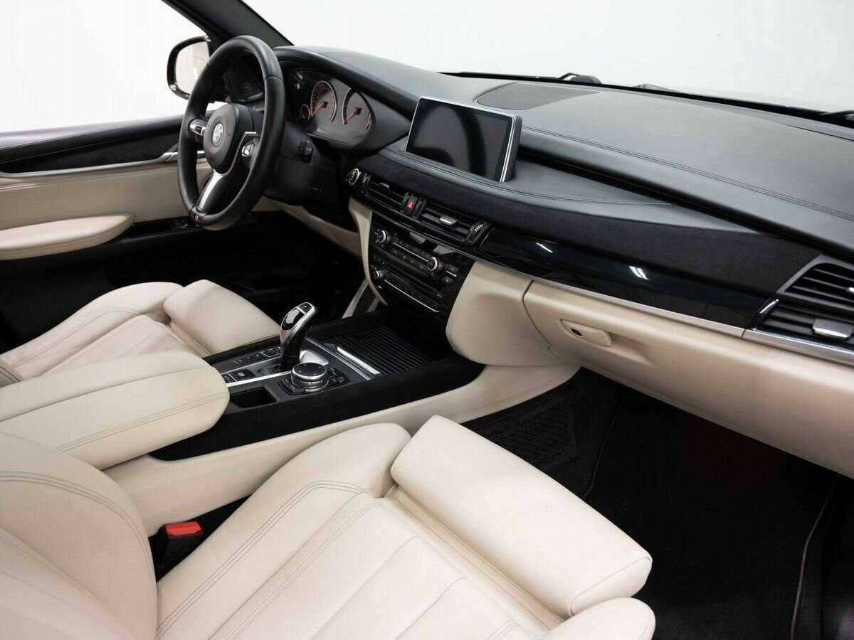 BMW X5 с пробегом — 2015 год. Фото: #10