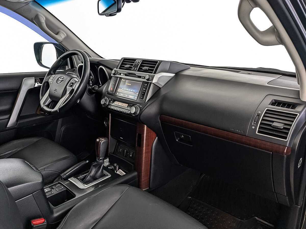 Toyota Land Cruiser Prado с пробегом — 2017 год. Фото: #12