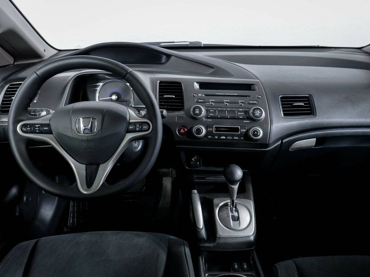 Honda Civic с пробегом — 2009 год. Фото: #11