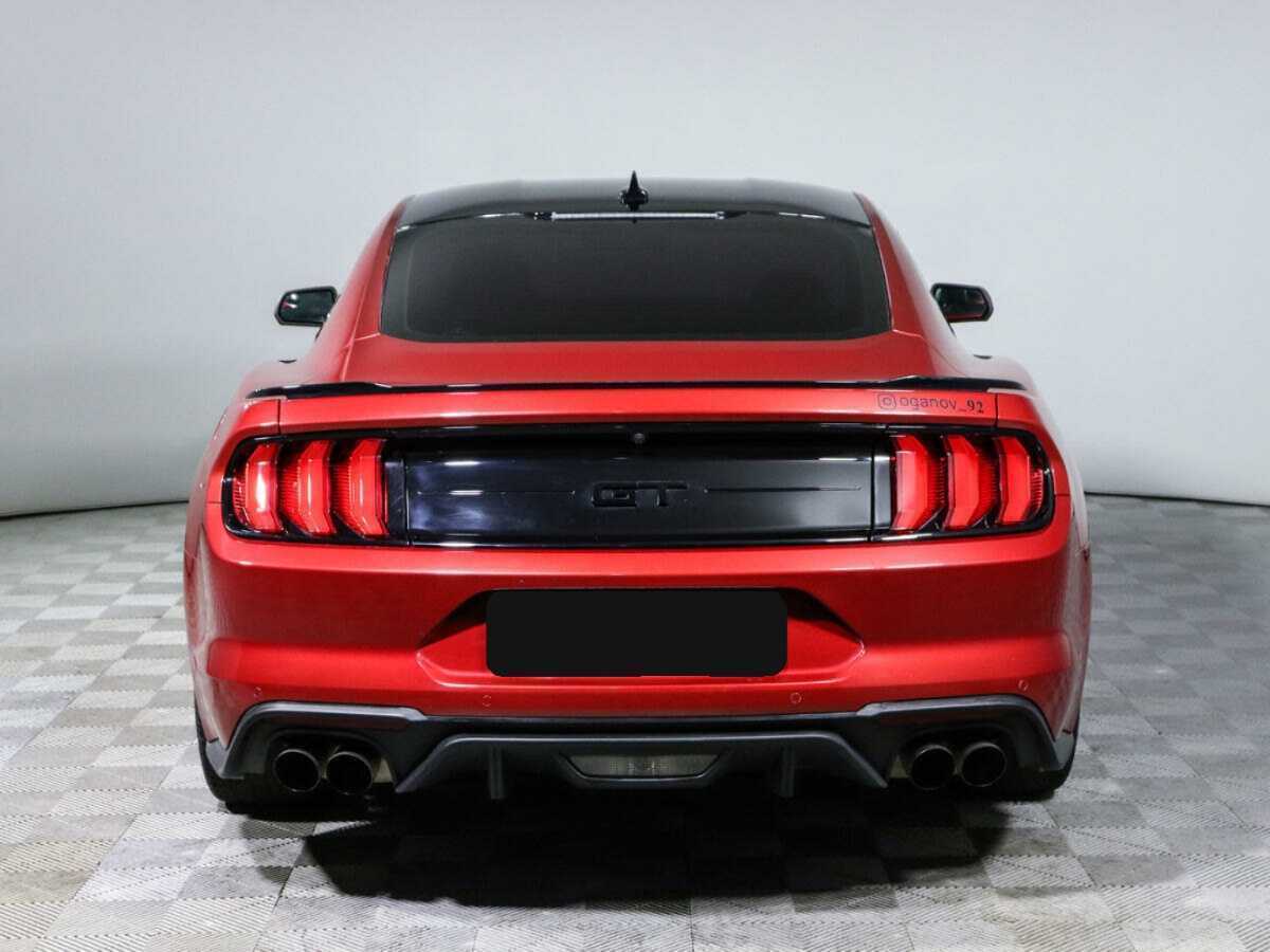 Ford Mustang с пробегом — 2020 год. Фото: #5