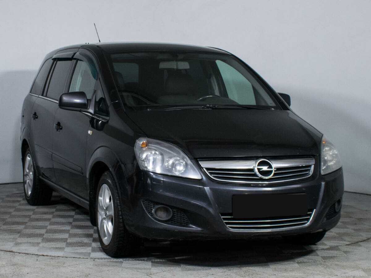 Opel Zafira с пробегом — 2011 год. Фото: #2