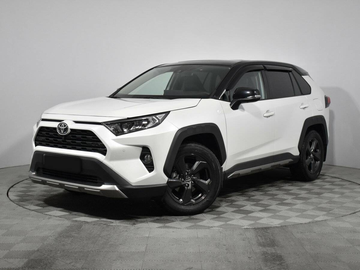 Toyota RAV4 с пробегом — 2022 год. Фото: #0