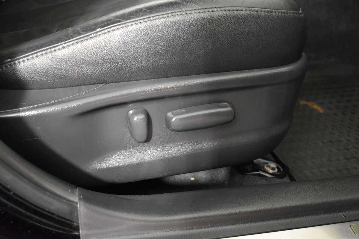 Toyota Camry с пробегом — 2010 год. Фото: #8