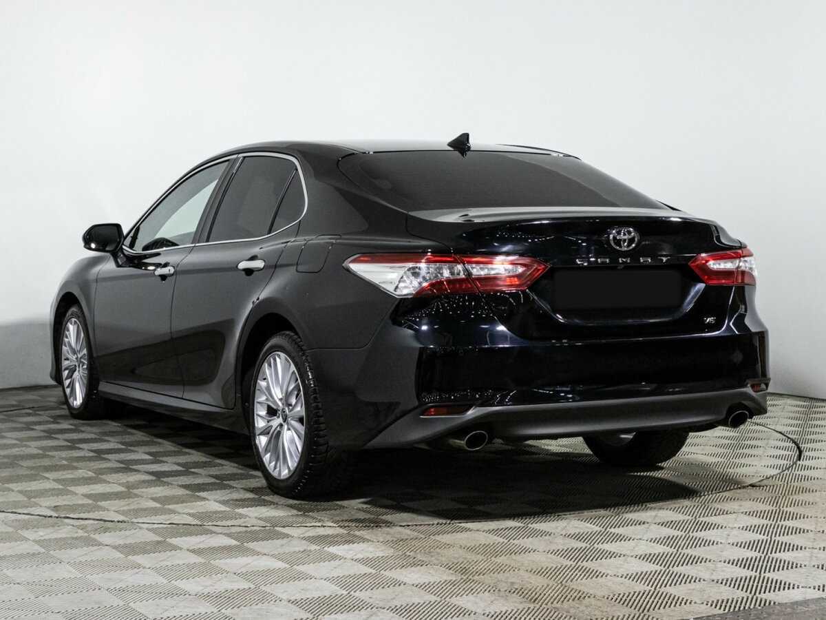 Toyota Camry с пробегом — 2020 год. Фото: #6