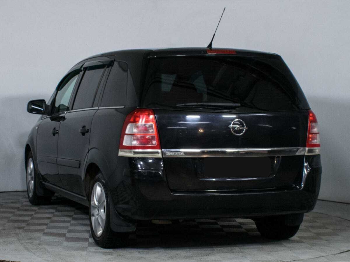 Opel Zafira с пробегом — 2011 год. Фото: #6