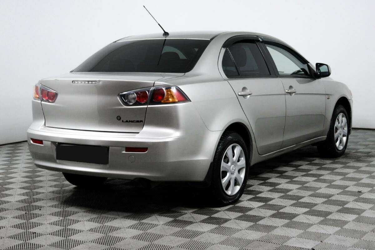 Mitsubishi Lancer с пробегом — 2012 год. Фото: #4