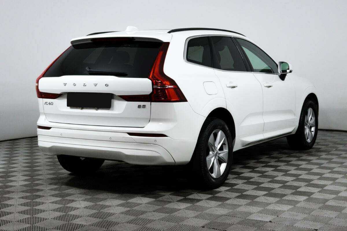 Volvo XC60 с пробегом — 2022 год. Фото: #4
