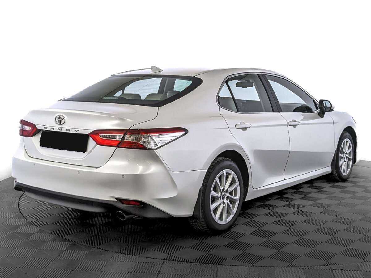 Toyota Camry с пробегом — 2021 год. Фото: #3