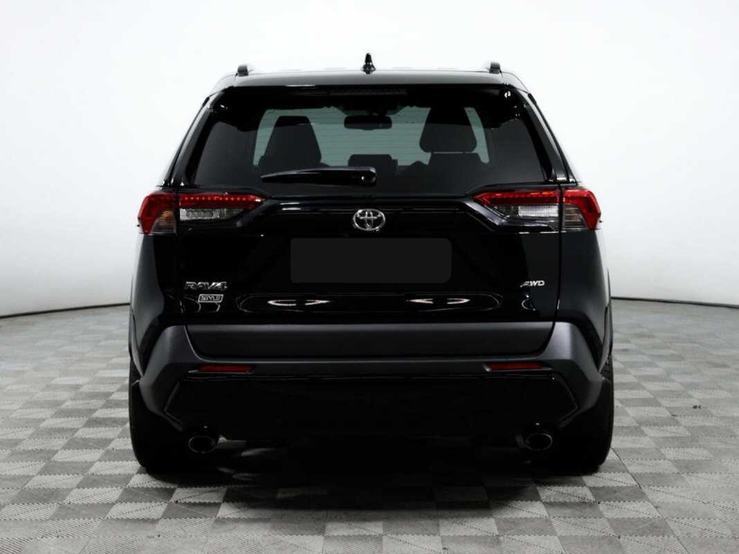 Toyota RAV4 с пробегом — 2020 год. Фото: #5