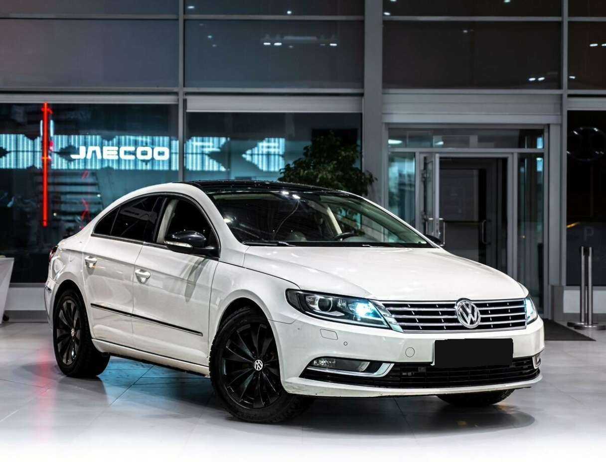 Volkswagen Passat CC с пробегом — 2012 год. Фото: #1