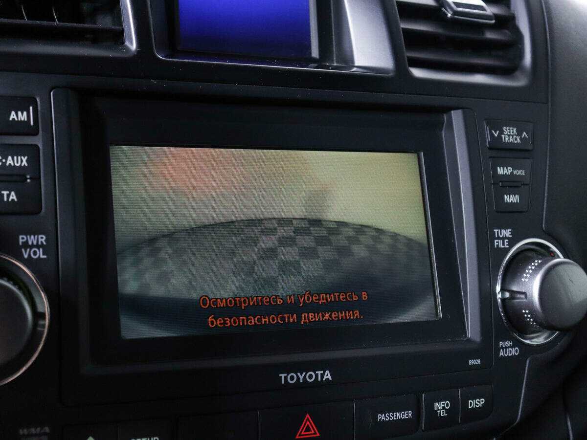Toyota Highlander с пробегом — 2011 год. Фото: #15