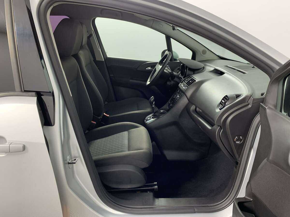 Opel Meriva с пробегом — 2013 год. Фото: #16