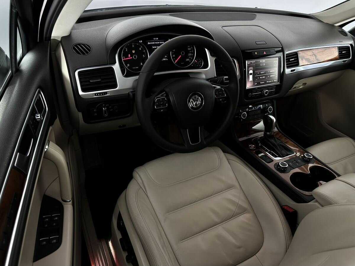 Volkswagen Touareg с пробегом — 2010 год. Фото: #6