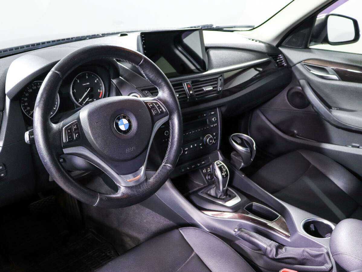BMW X1 с пробегом — 2012 год. Фото: #13