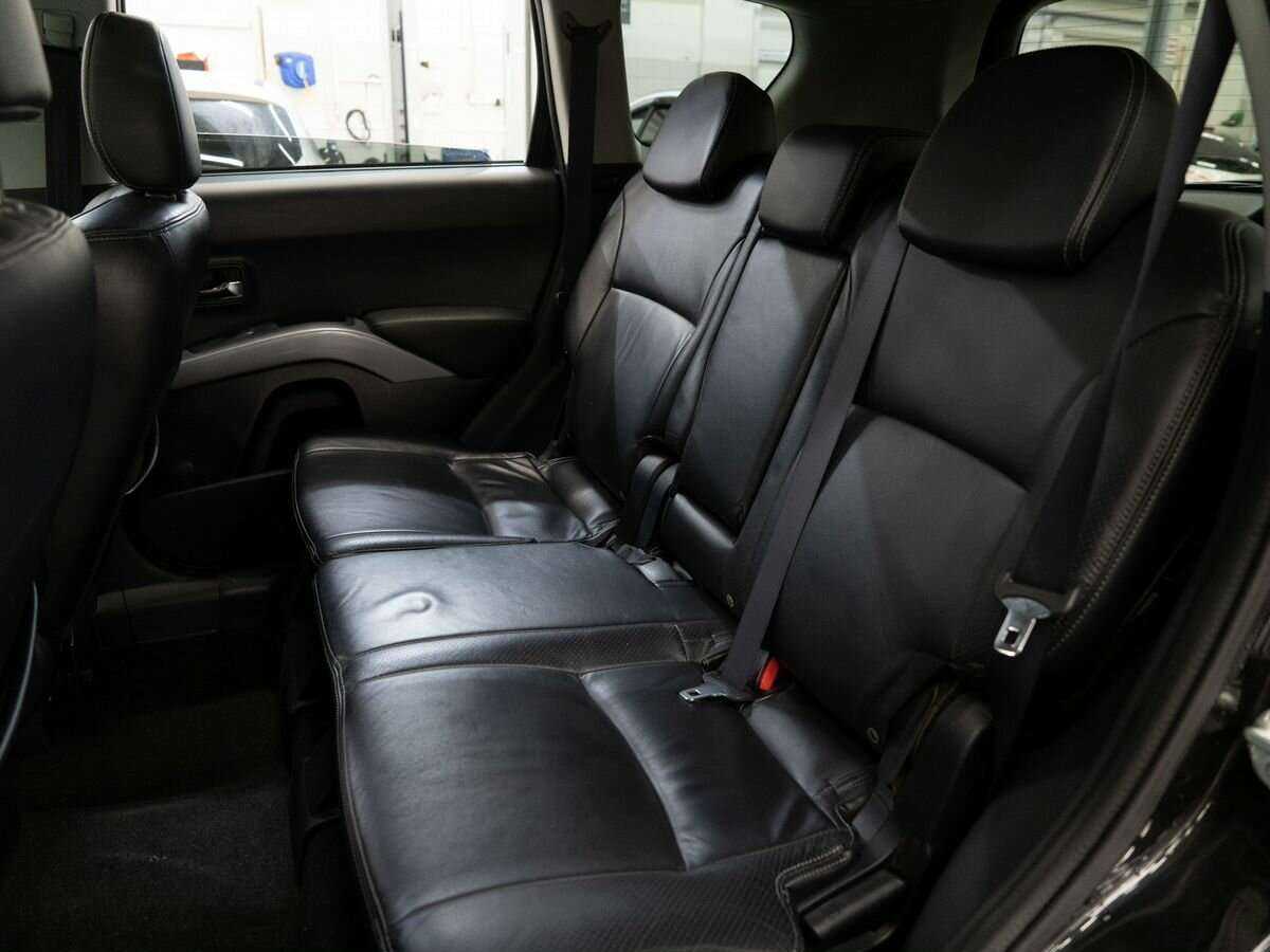 Mitsubishi Outlander с пробегом — 2007 год. Фото: #6