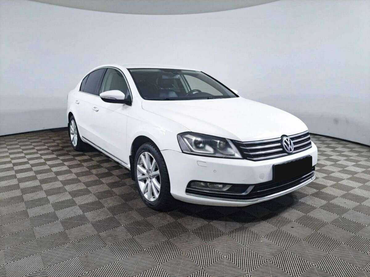 Volkswagen Passat с пробегом — 2011 год. Фото: #2