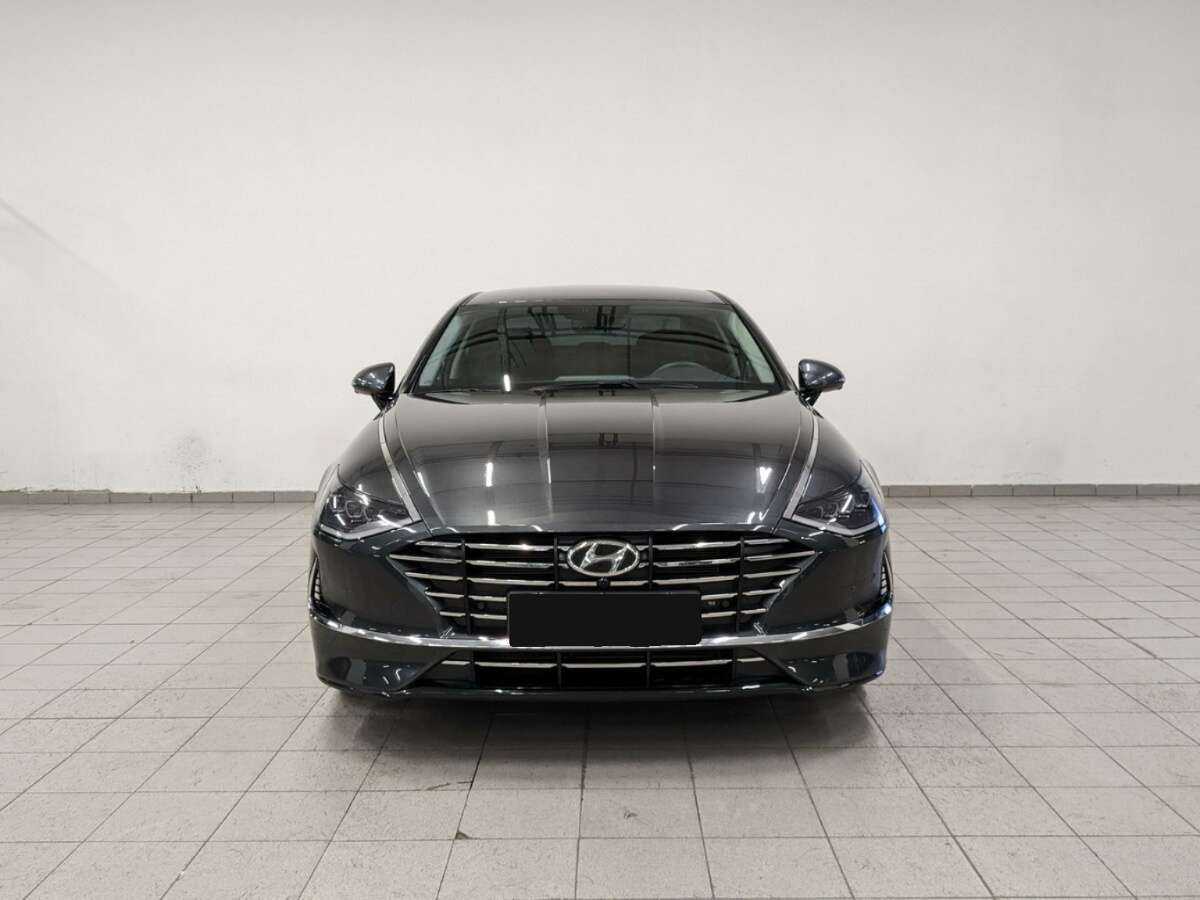 Hyundai Sonata с пробегом — 2022 год. Фото: #1