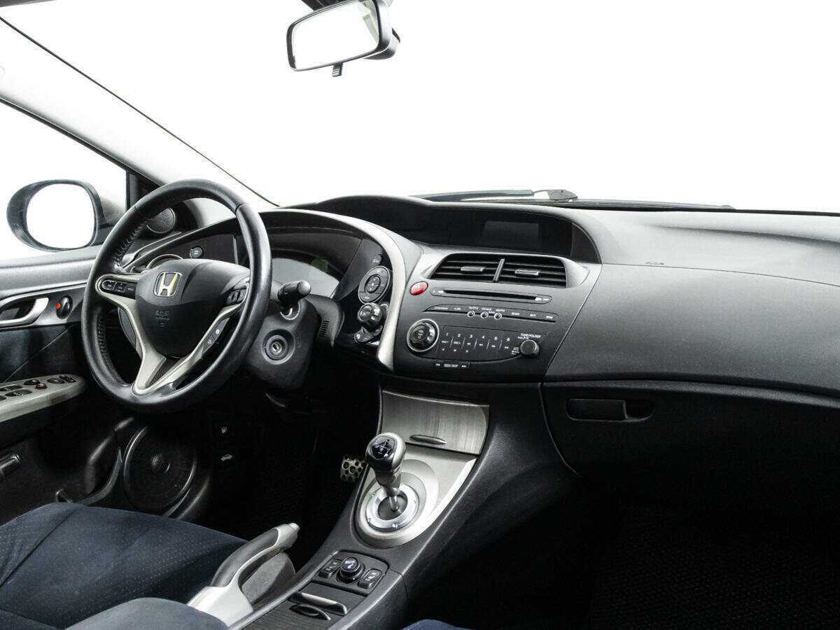 Honda Civic с пробегом — 2008 год. Фото: #8