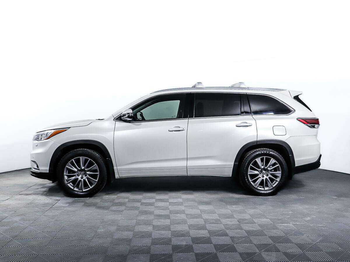 Toyota Highlander с пробегом — 2015 год. Фото: #7