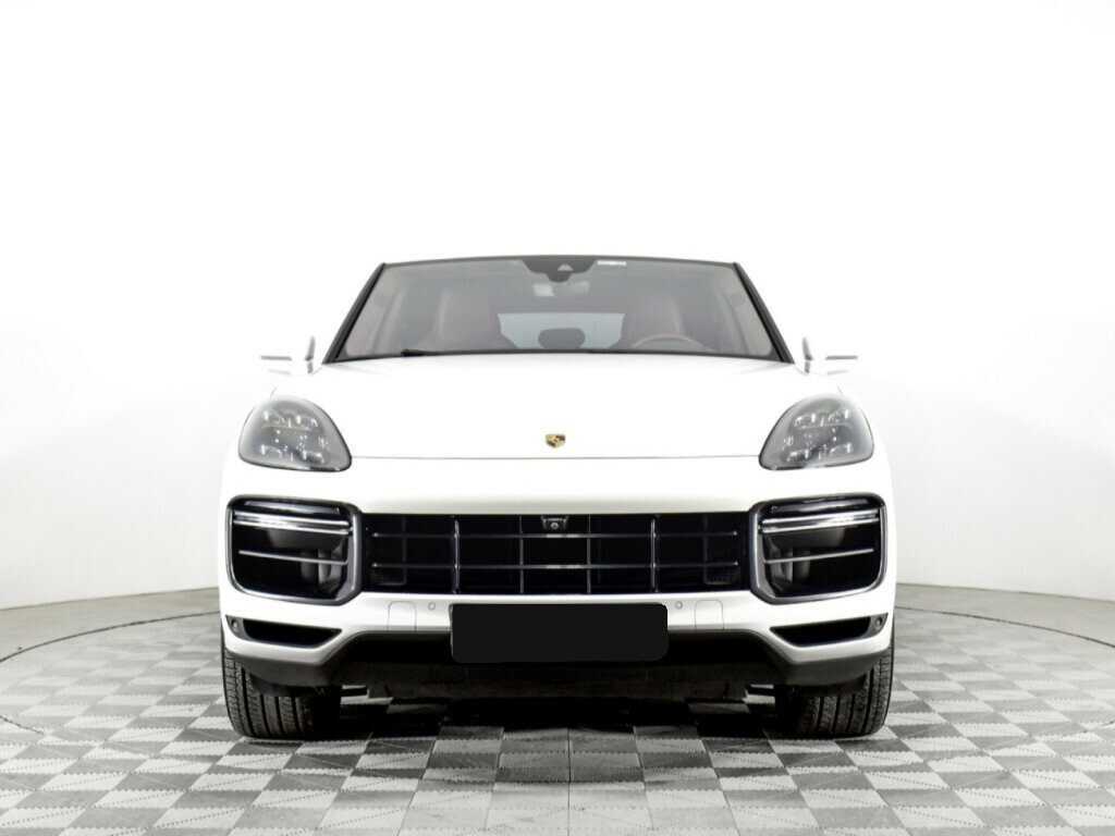 Porsche Cayenne с пробегом — 2018 год. Фото: #1