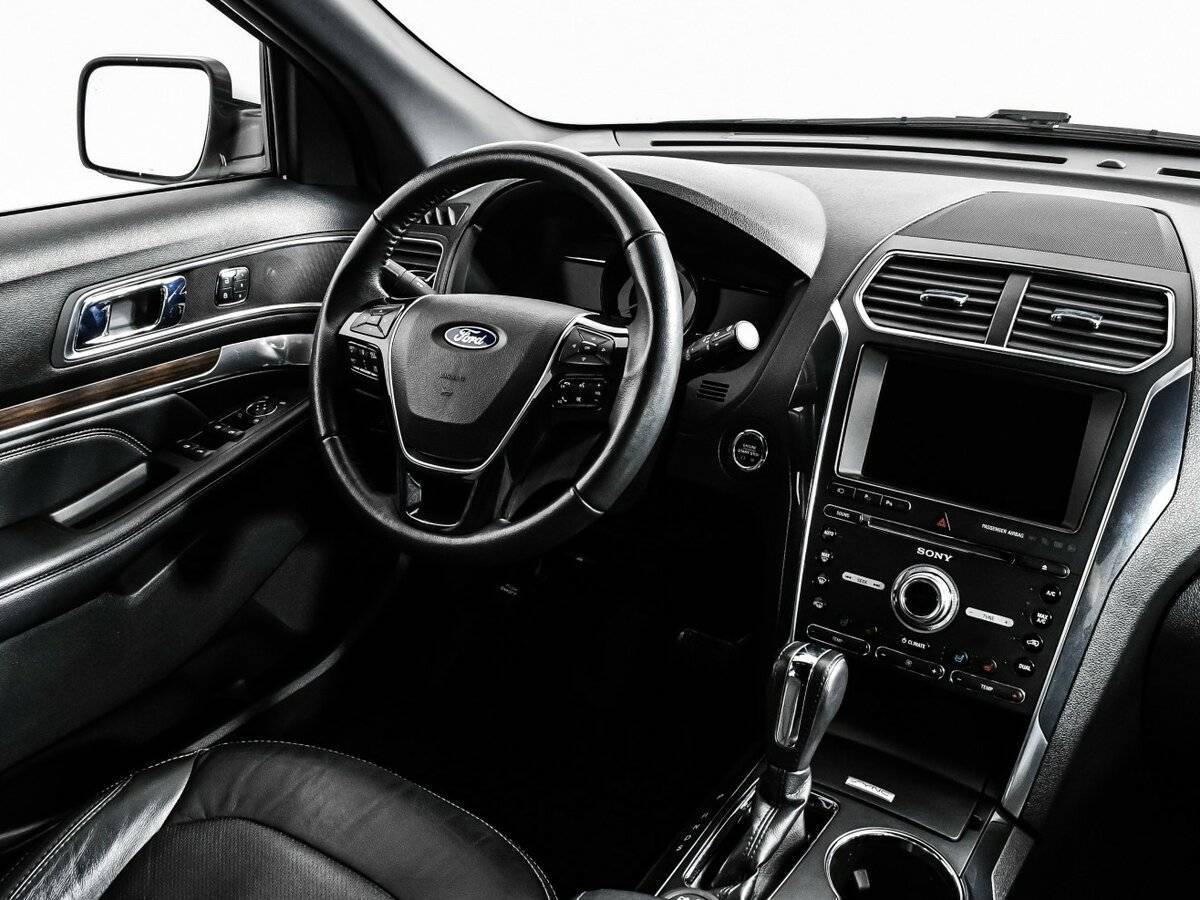 Ford Explorer с пробегом — 2018 год. Фото: #8