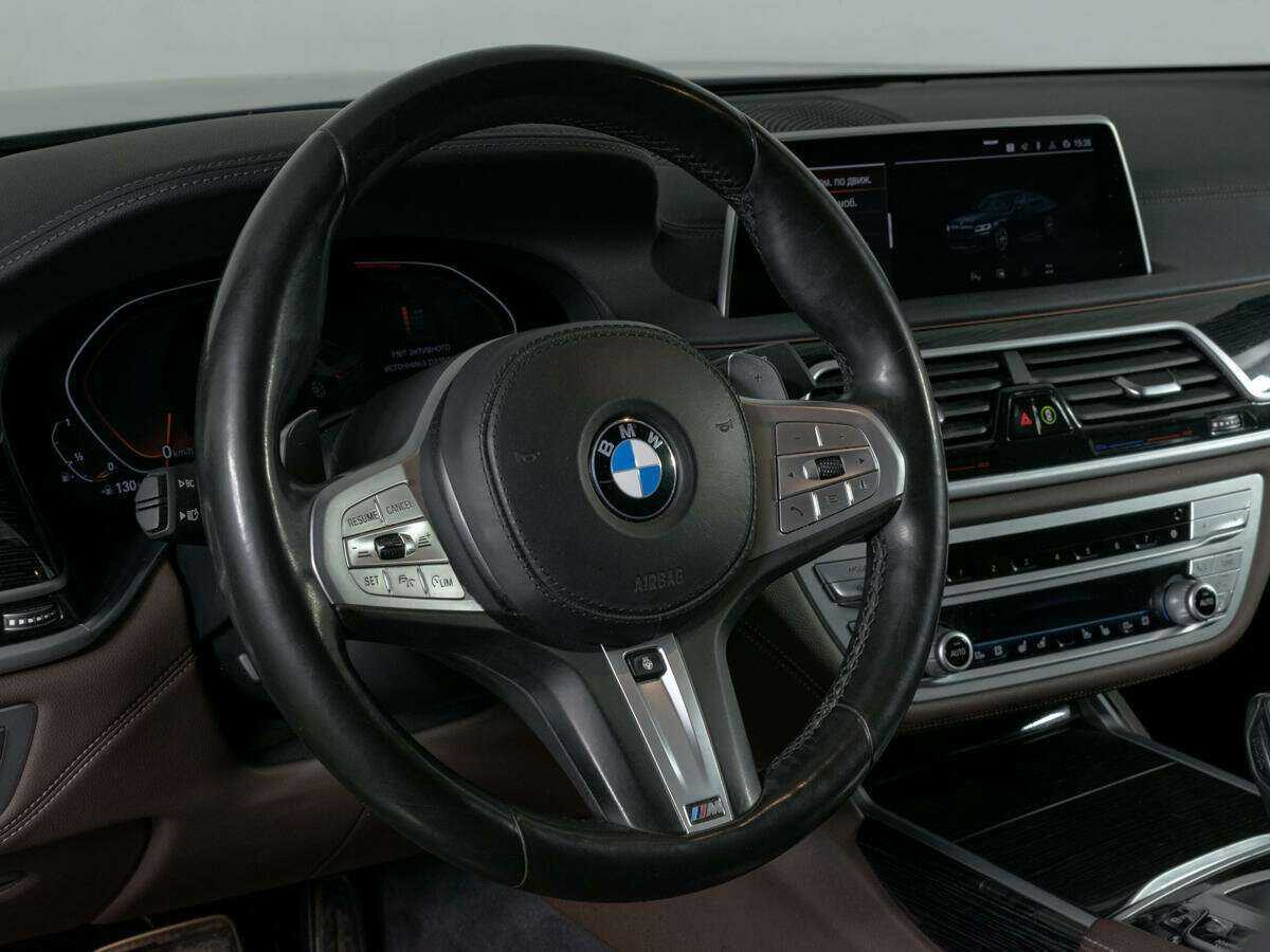BMW 7 серии с пробегом — 2020 год. Фото: #16