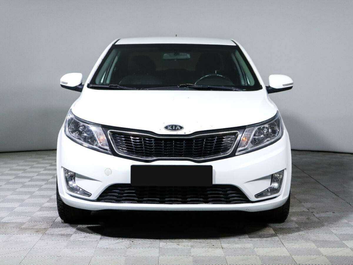Kia Rio с пробегом — 2011 год. Фото: #1