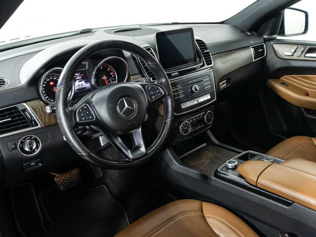 Mercedes-Benz GLE Coupe с пробегом — 2018 год. Фото: #10