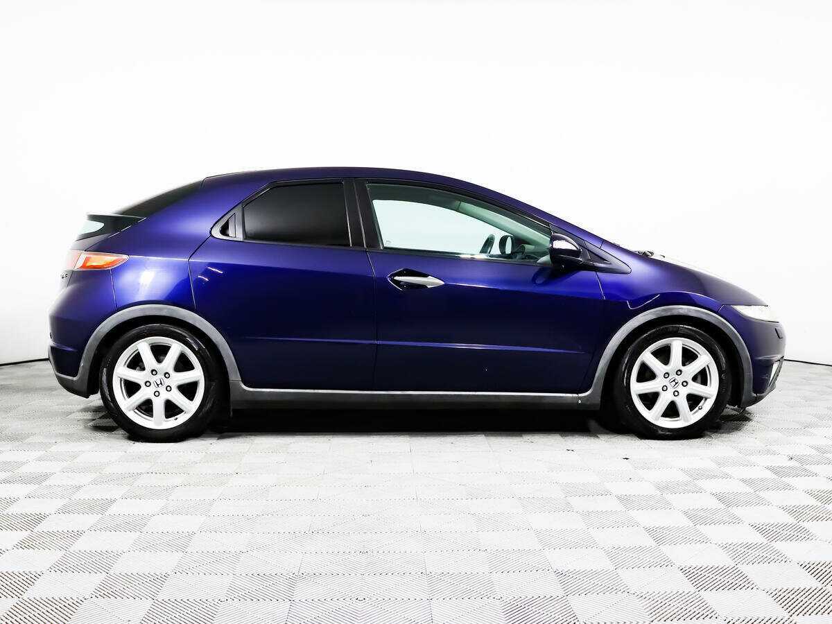 Honda Civic с пробегом — 2008 год. Фото: #3