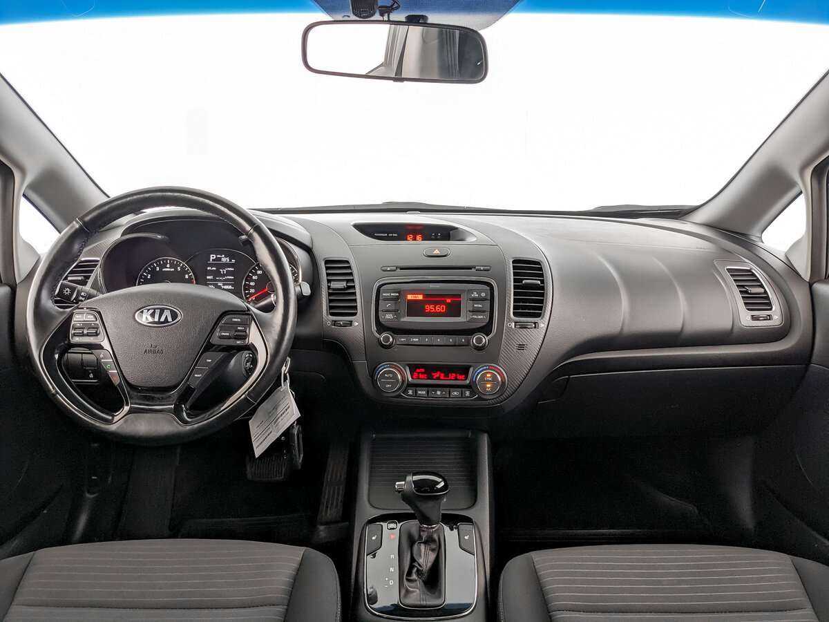 Kia Cerato с пробегом — 2019 год. Фото: #11
