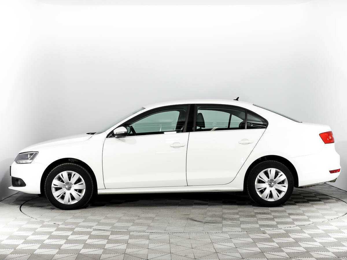 Volkswagen Jetta с пробегом — 2012 год. Фото: #7