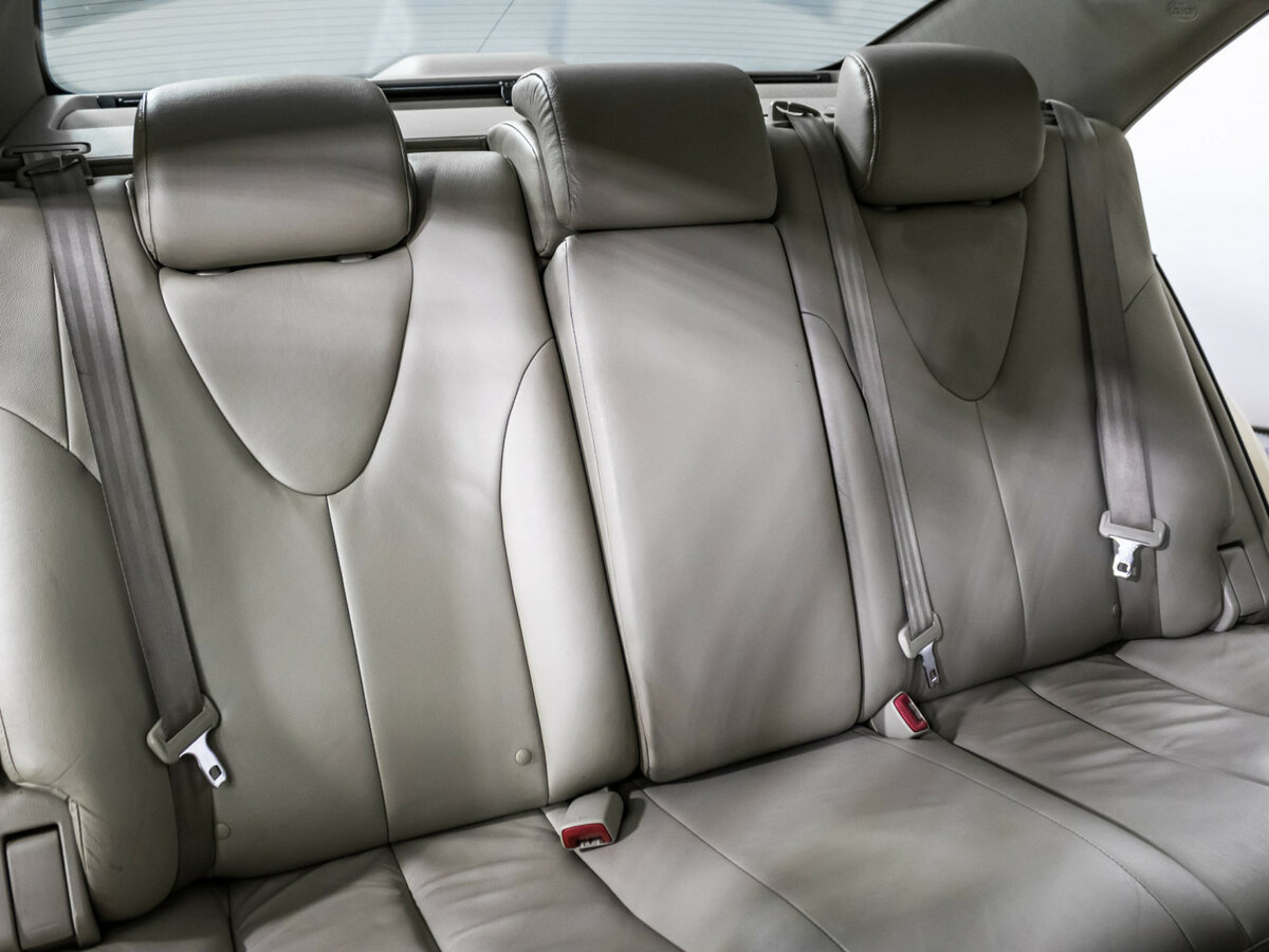 Toyota Camry с пробегом — 2011 год. Фото: #9