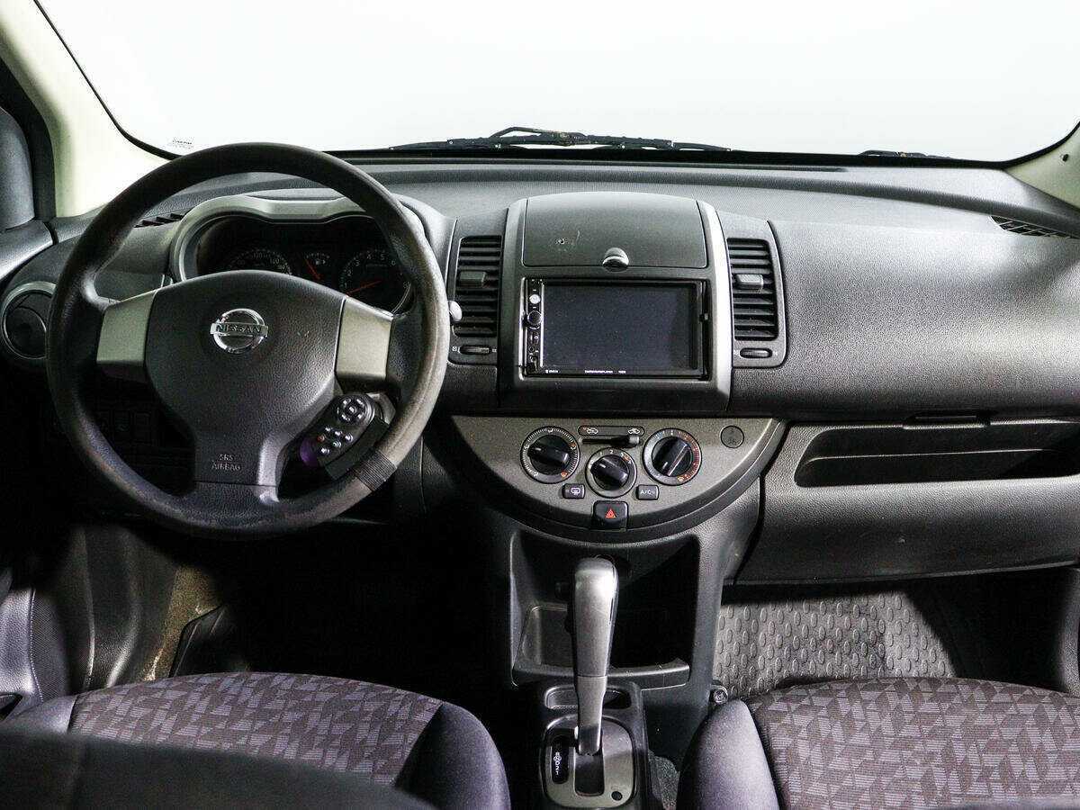 Nissan Note с пробегом — 2007 год. Фото: #9