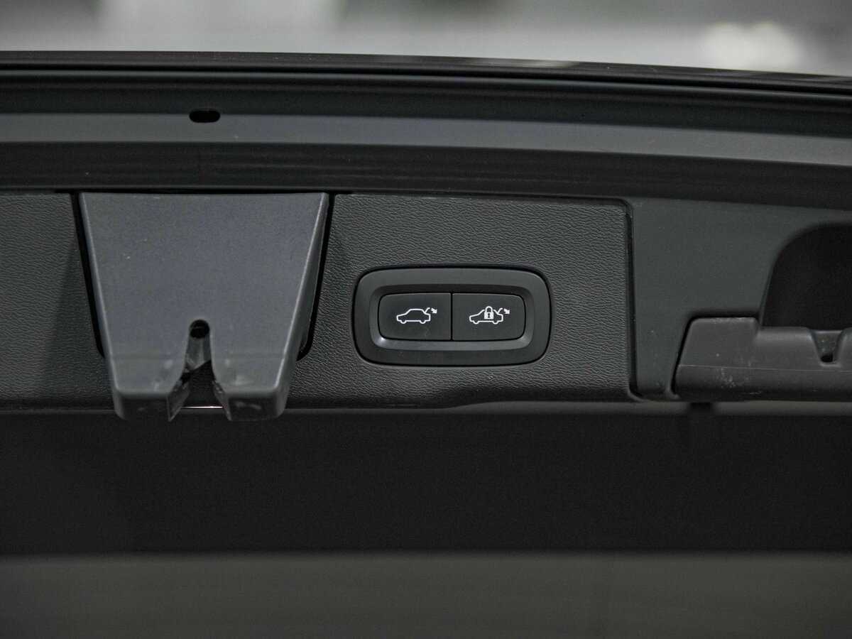 Volvo XC60 с пробегом — 2017 год. Фото: #25