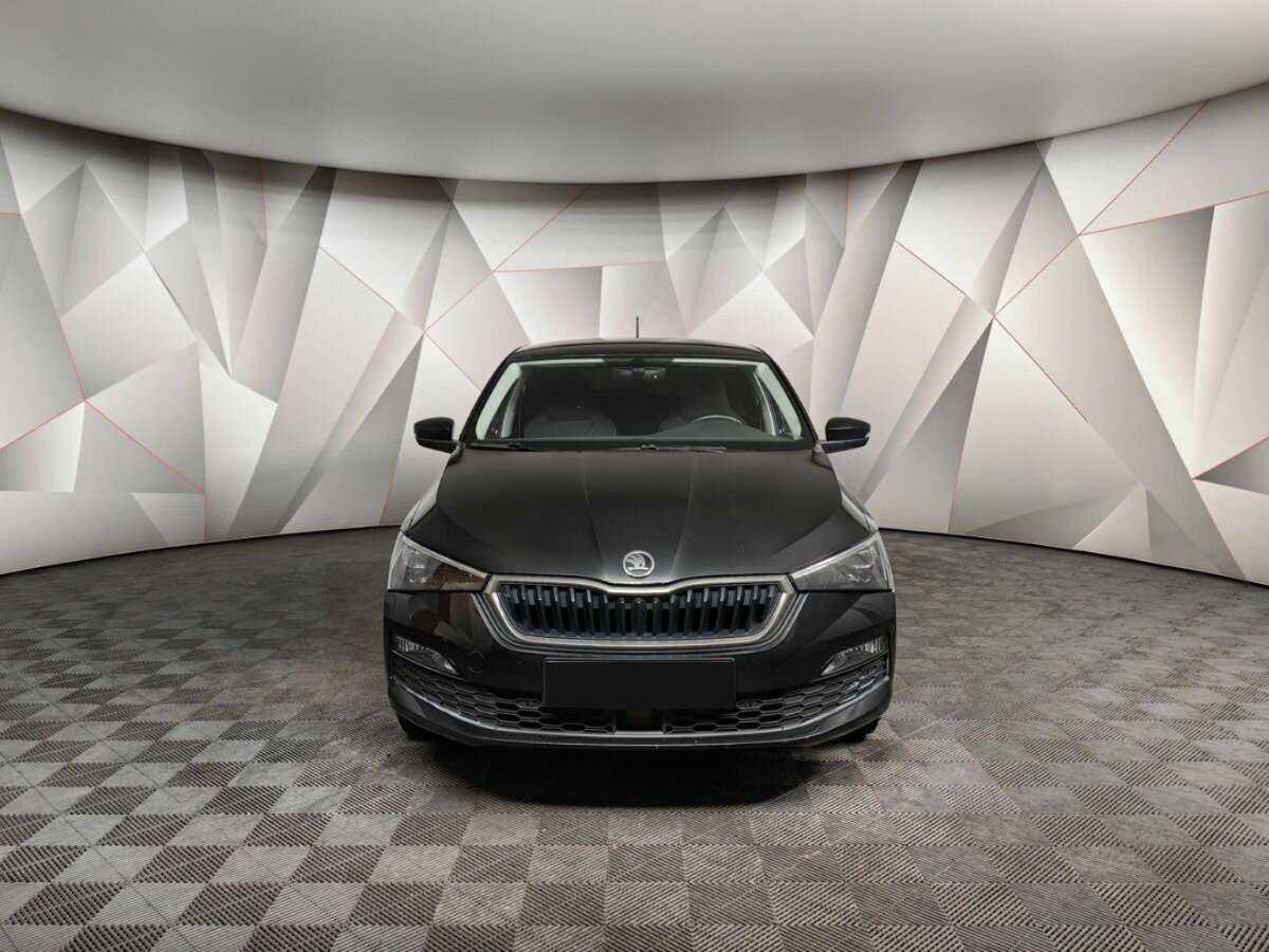 Skoda Rapid с пробегом — 2020 год. Фото: #6