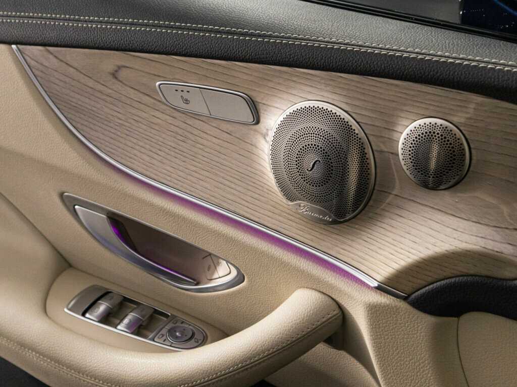 Mercedes-Benz E-Класс с пробегом — 2021 год. Фото: #17