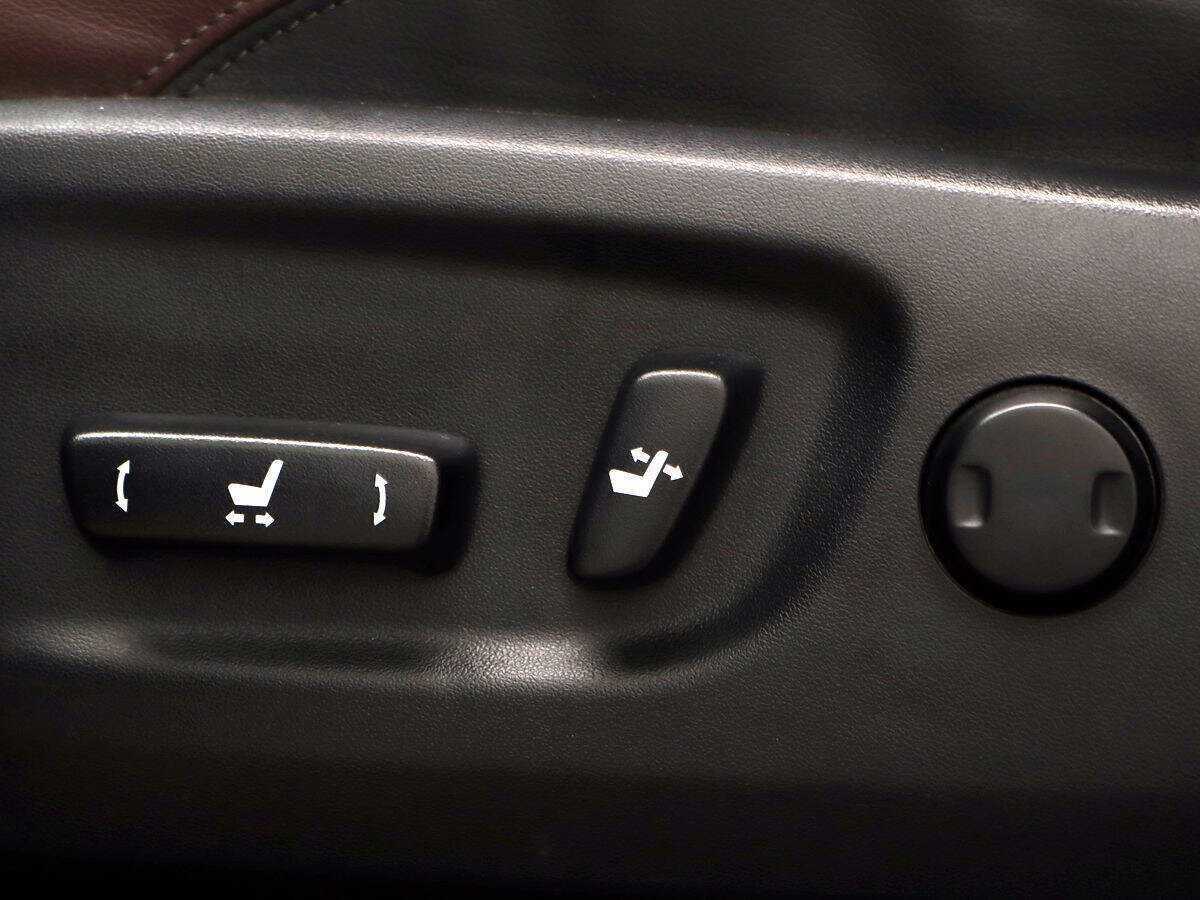 Toyota Land Cruiser Prado с пробегом — 2017 год. Фото: #11