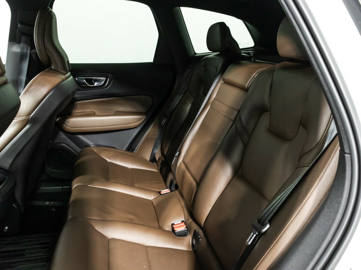 Volvo XC60 с пробегом — 2020 год. Фото: #7